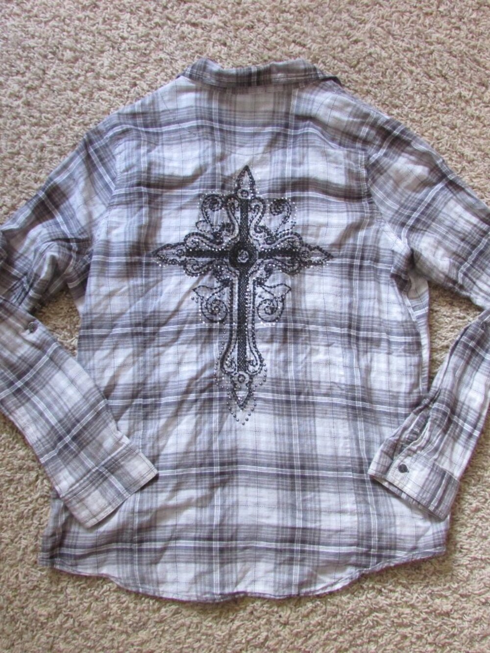 Maurices Premium XL Gray Plaid Button Front Shirt Rhinestone Cross Pockets